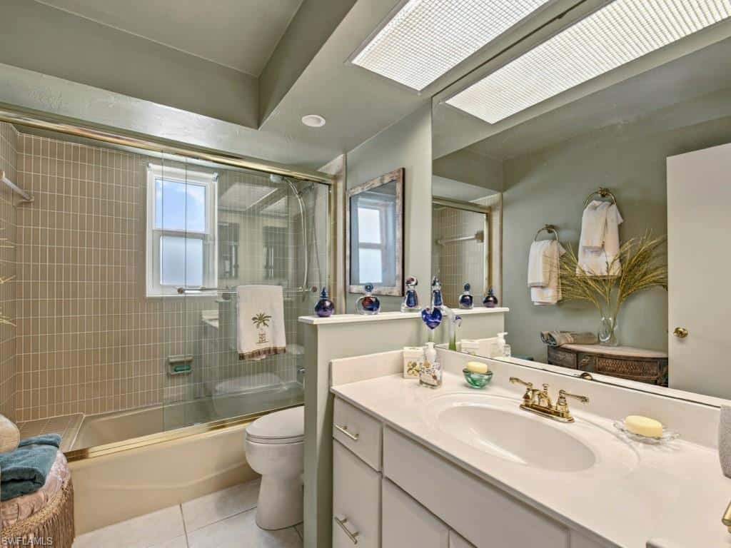 394 Bay Meadows Dr, Naples, photo 12