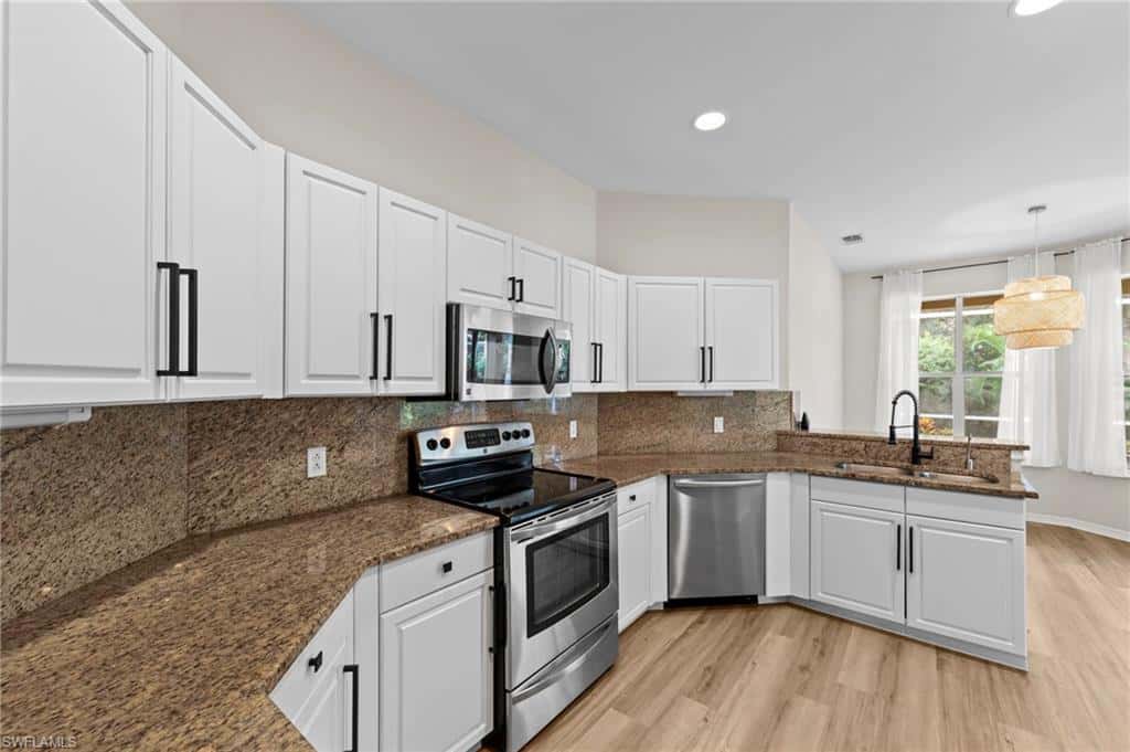 168 Livermore Ln, Naples, photo 16
