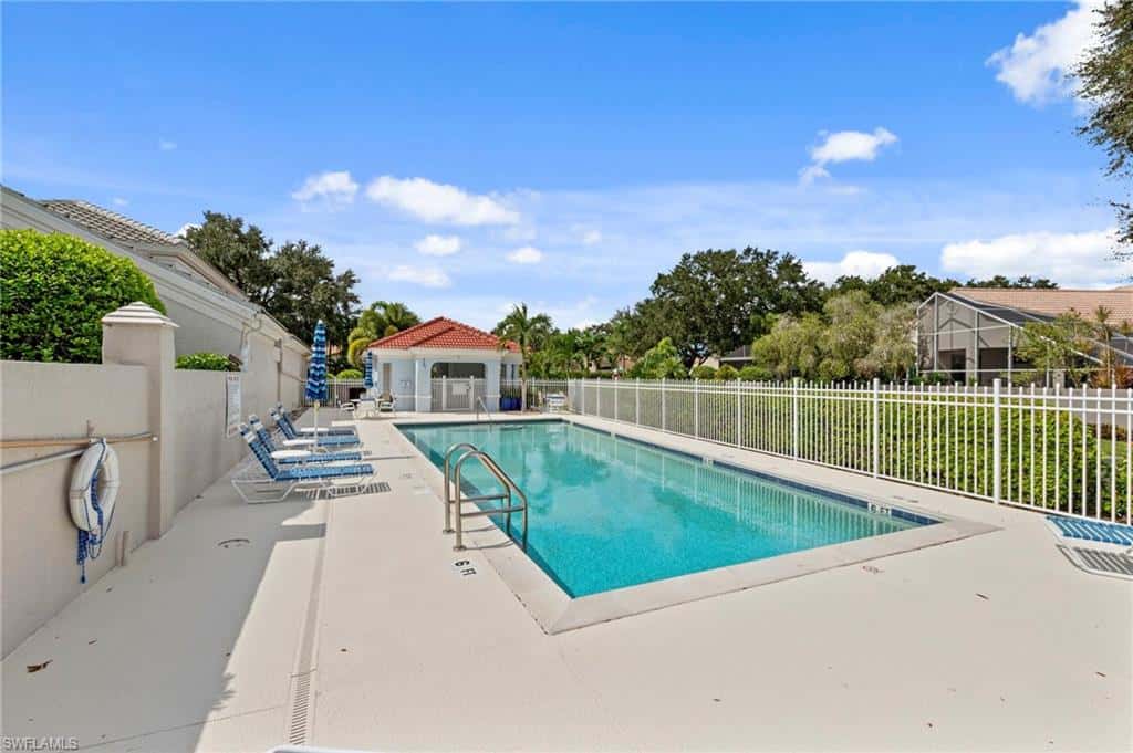 168 Livermore Ln, Naples, photo 32