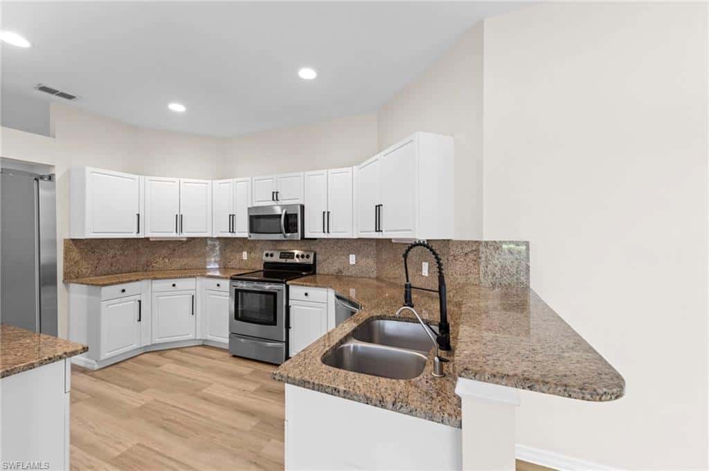 168 Livermore Ln, Naples, photo 24