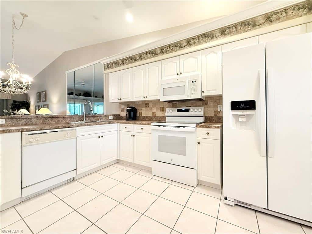 8580 Naples Heritage Dr #621, Naples, photo 6