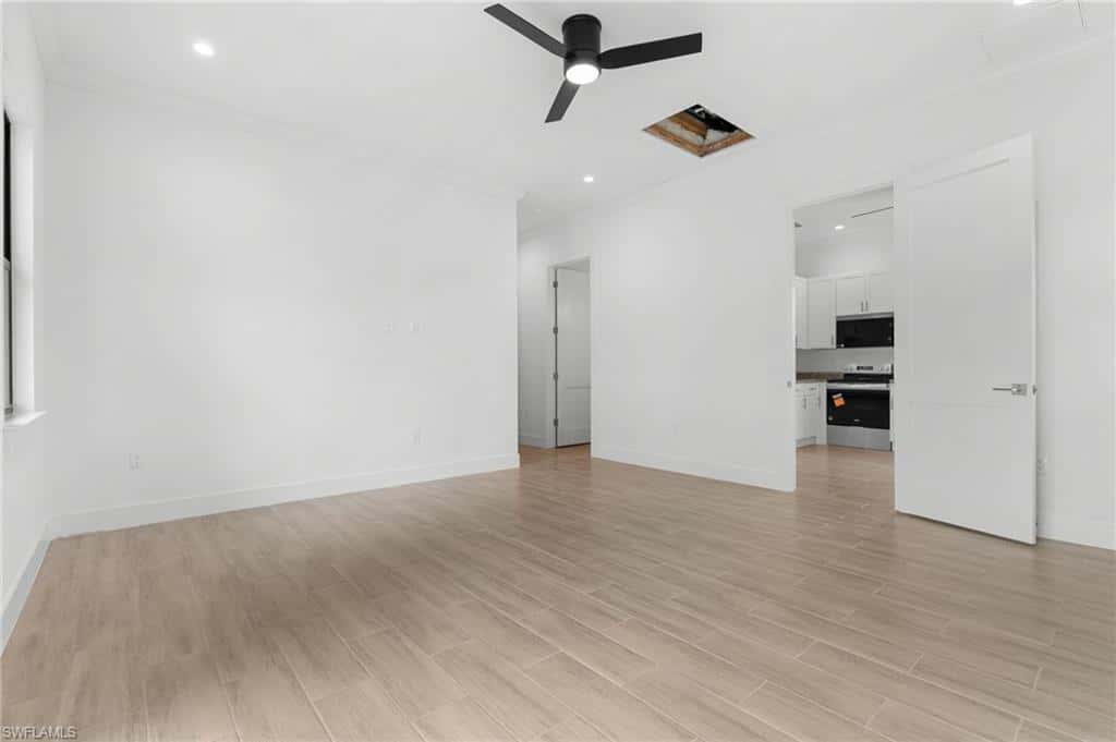 887 6th St, Naples, photo 22