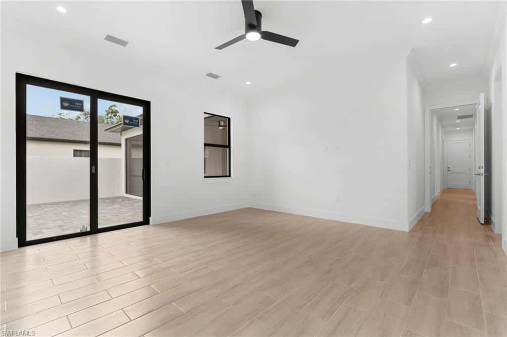 887 6th St, Naples, photo 20