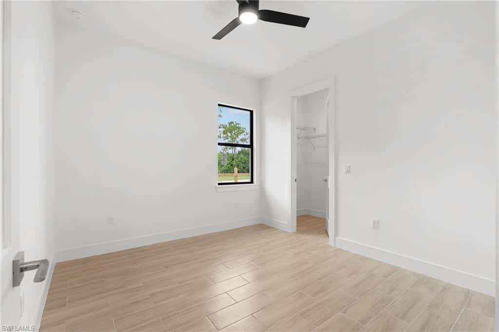 887 6th St, Naples, photo 19