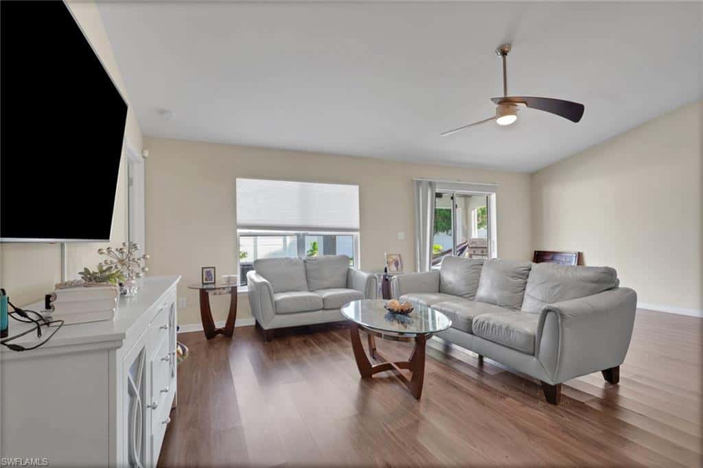 327 31st St, Cape Coral, photo 9