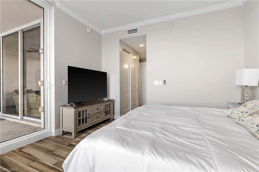 2090 First St #i2409, Fort Myers, photo 22