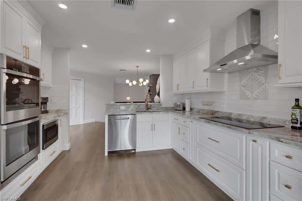27131 Oakwood Lake Dr, Bonita Springs, photo 6