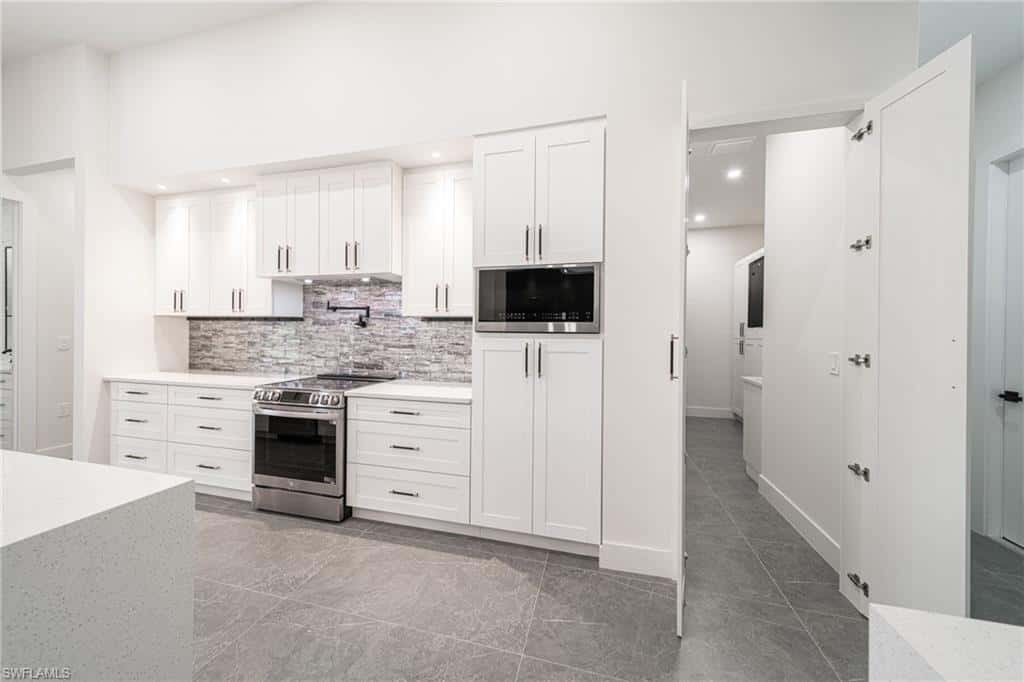 209 Chiquita Blvd, Cape Coral, photo 18