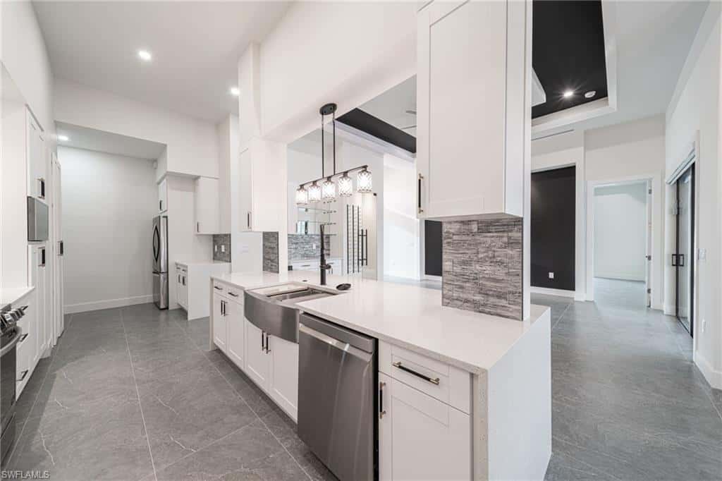 209 Chiquita Blvd, Cape Coral, photo 15