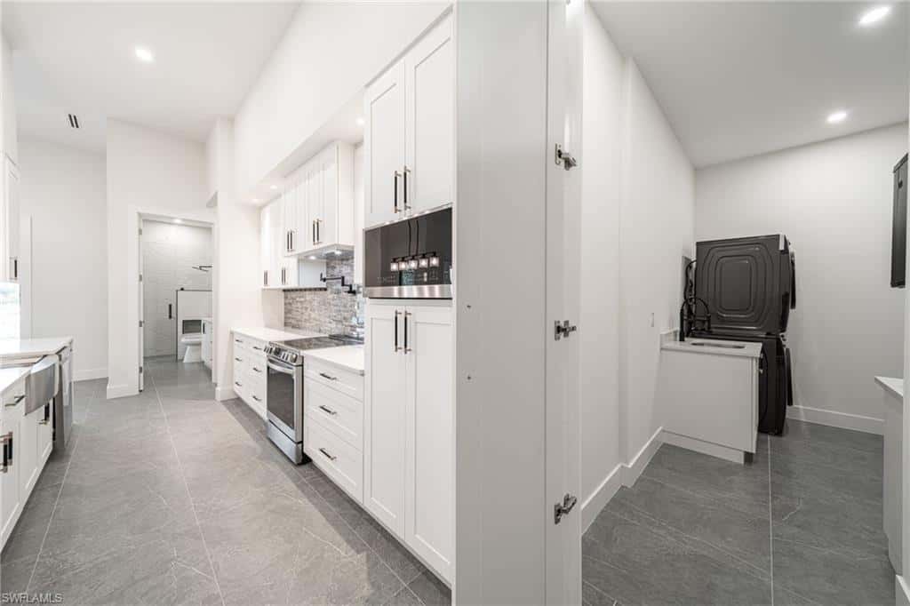209 Chiquita Blvd, Cape Coral, photo 19