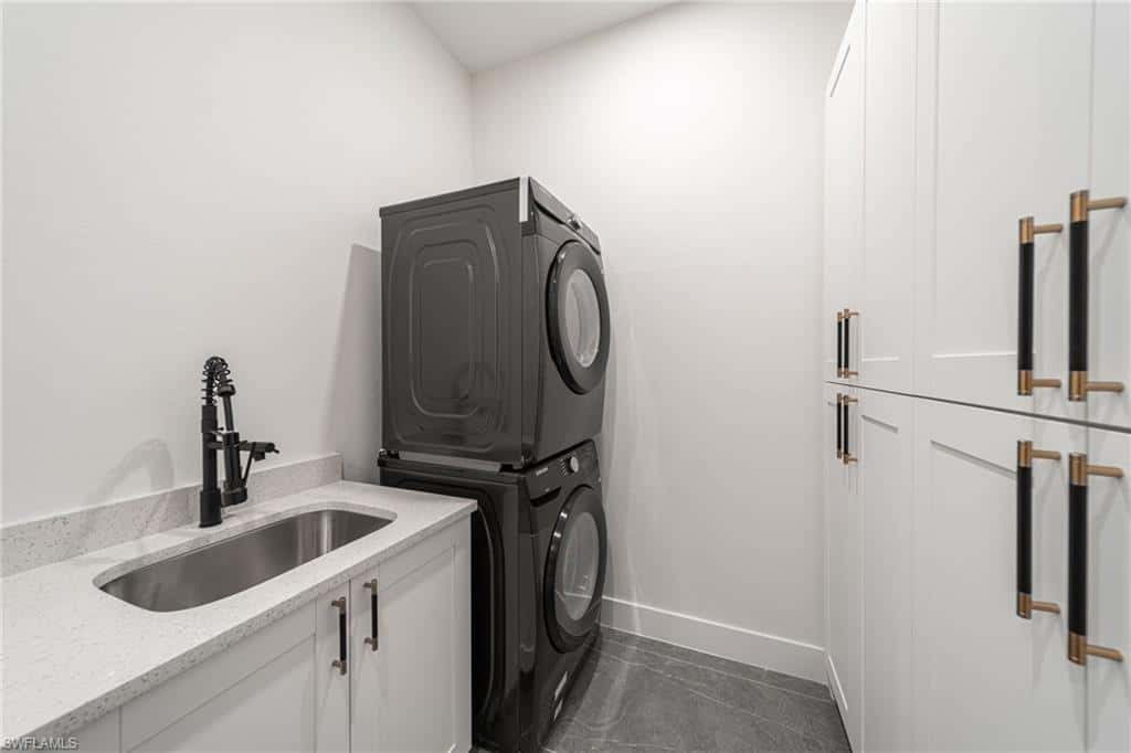209 Chiquita Blvd, Cape Coral, photo 21