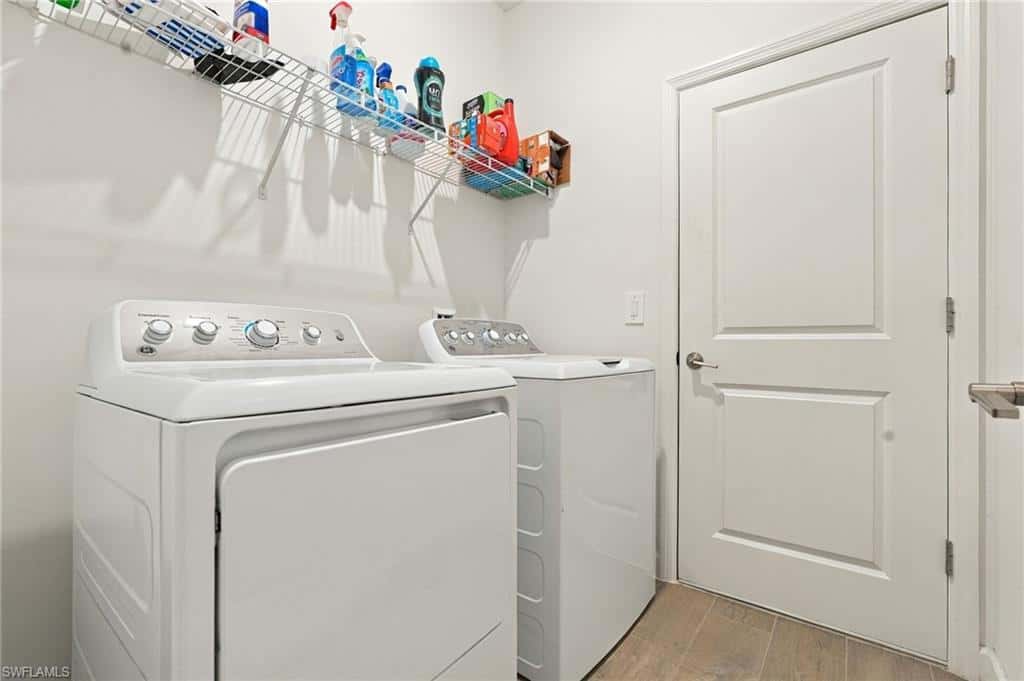 20733 Napa Loop, Estero, photo 9