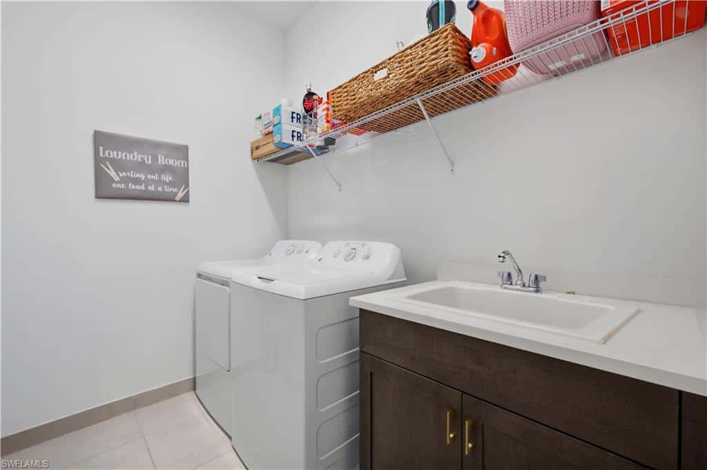 12219 Red Pine Pl, Estero, photo 37