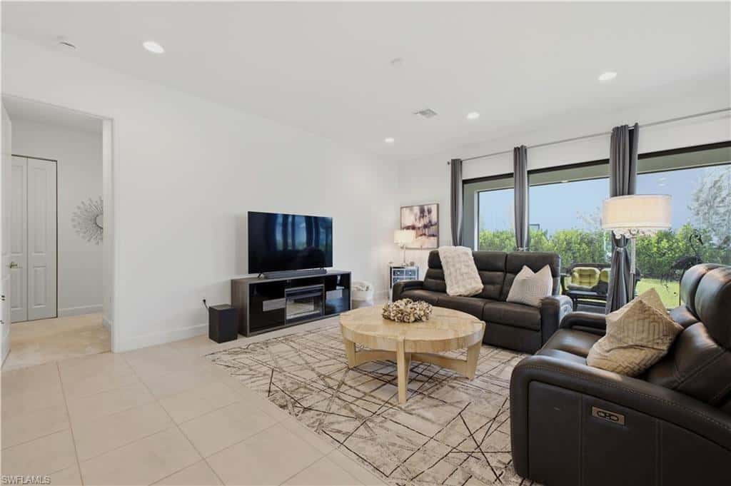 12219 Red Pine Pl, Estero, photo 15