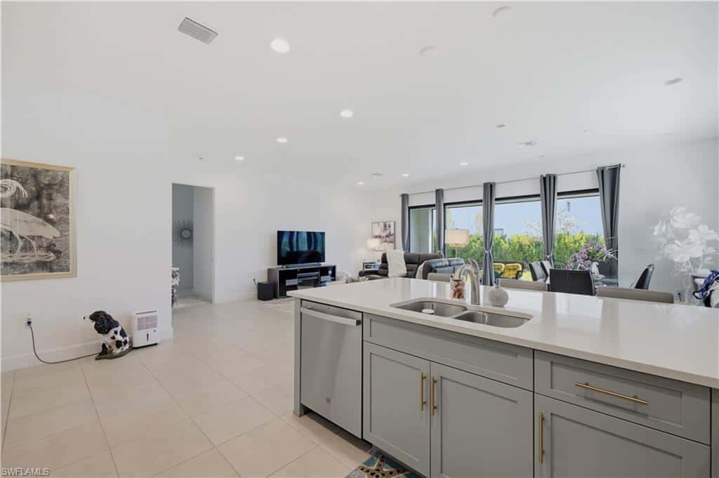 12219 Red Pine Pl, Estero, photo 11