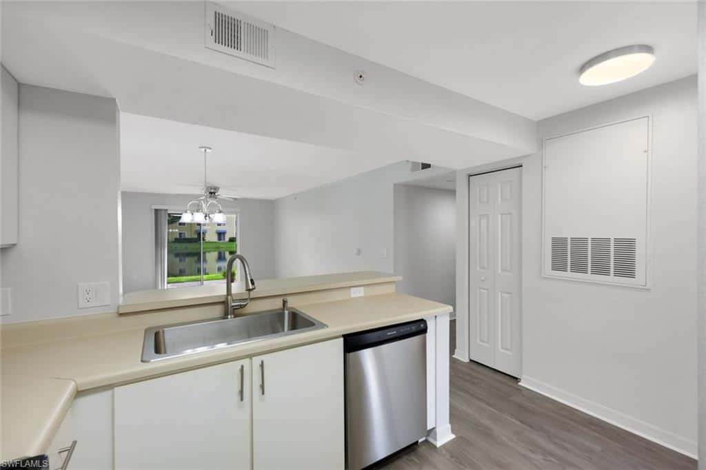 8298 Key Royal Ln #415, Naples, photo 7