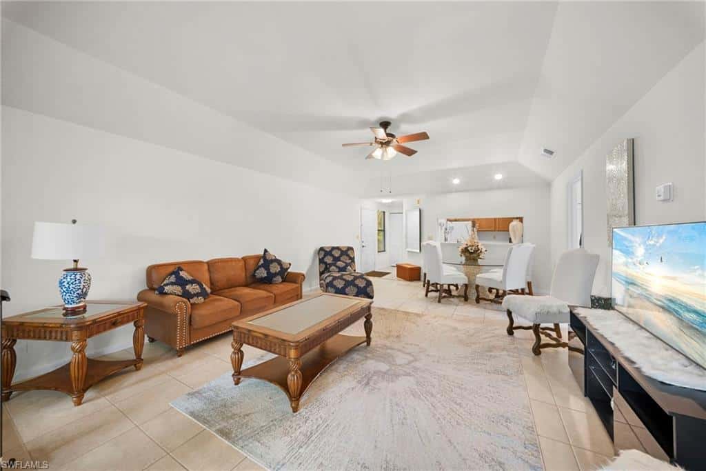 1833 Courtyard Way #105, Naples, photo 20