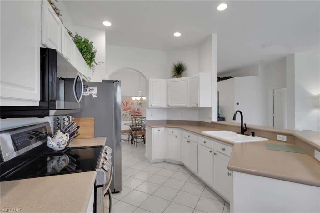 1224 Chelmsford Ct, Naples, photo 6