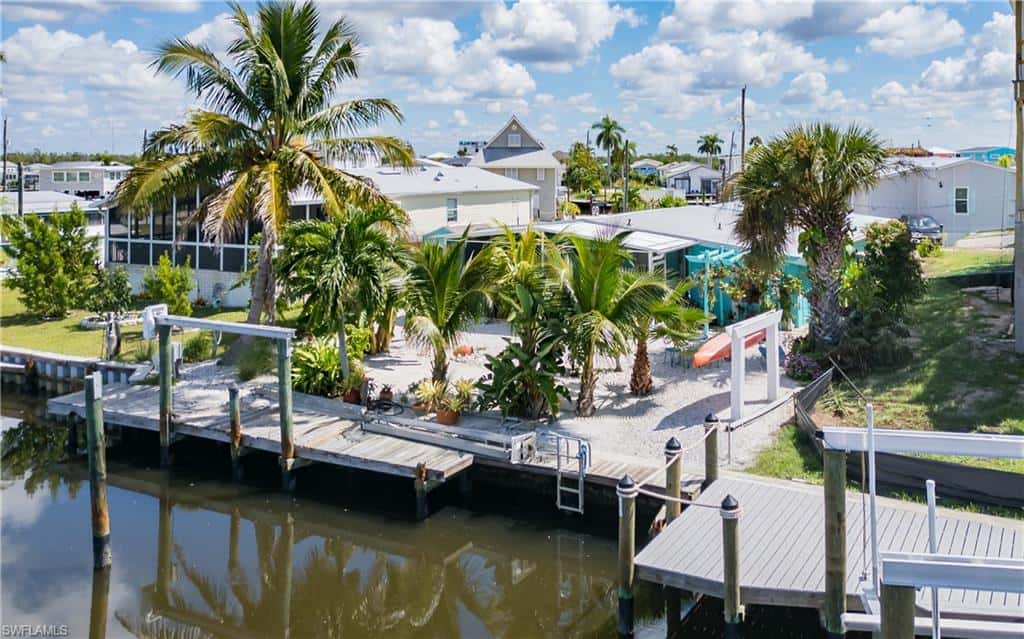 847 Oak St, Fort Myers Beach, photo 40