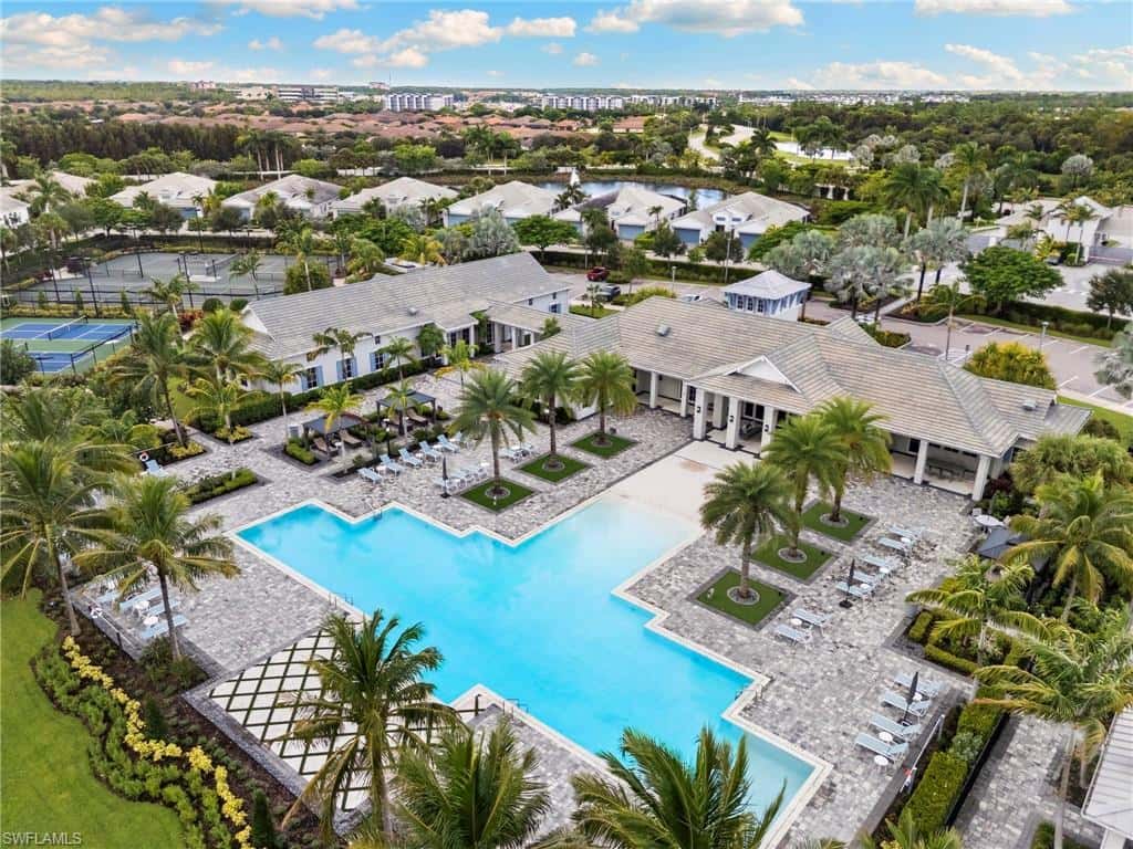 8950 Mustique Ln, Naples, photo 48