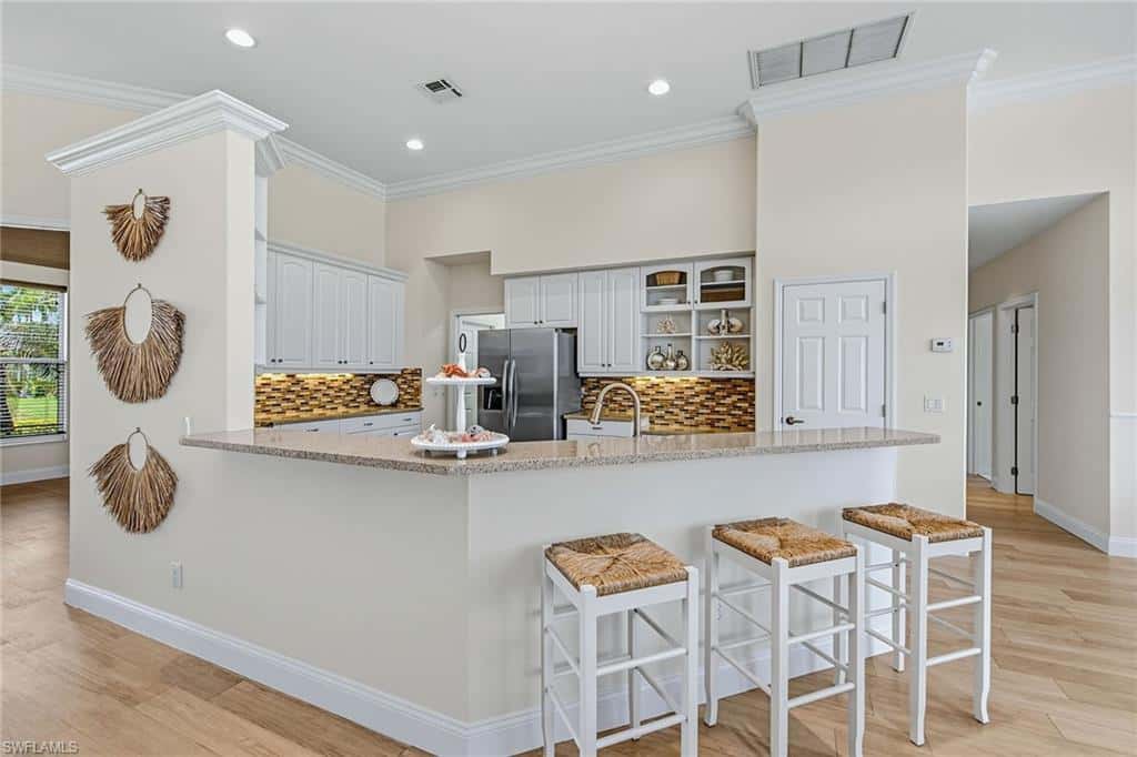 251 Seminole Ct, Marco Island, photo 7