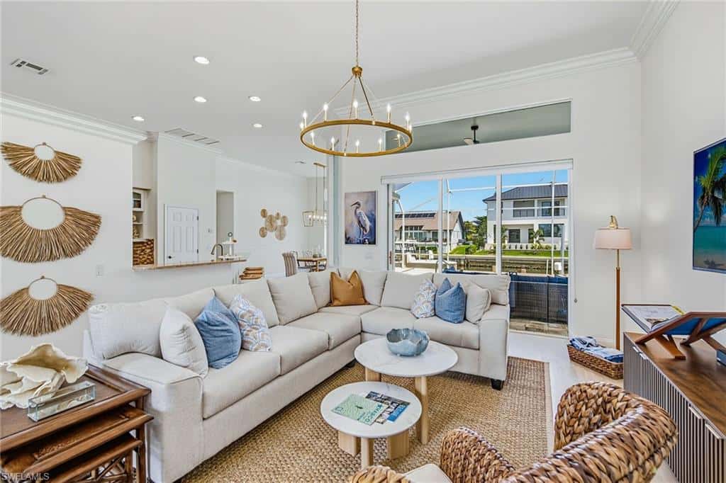 251 Seminole Ct, Marco Island, photo 4