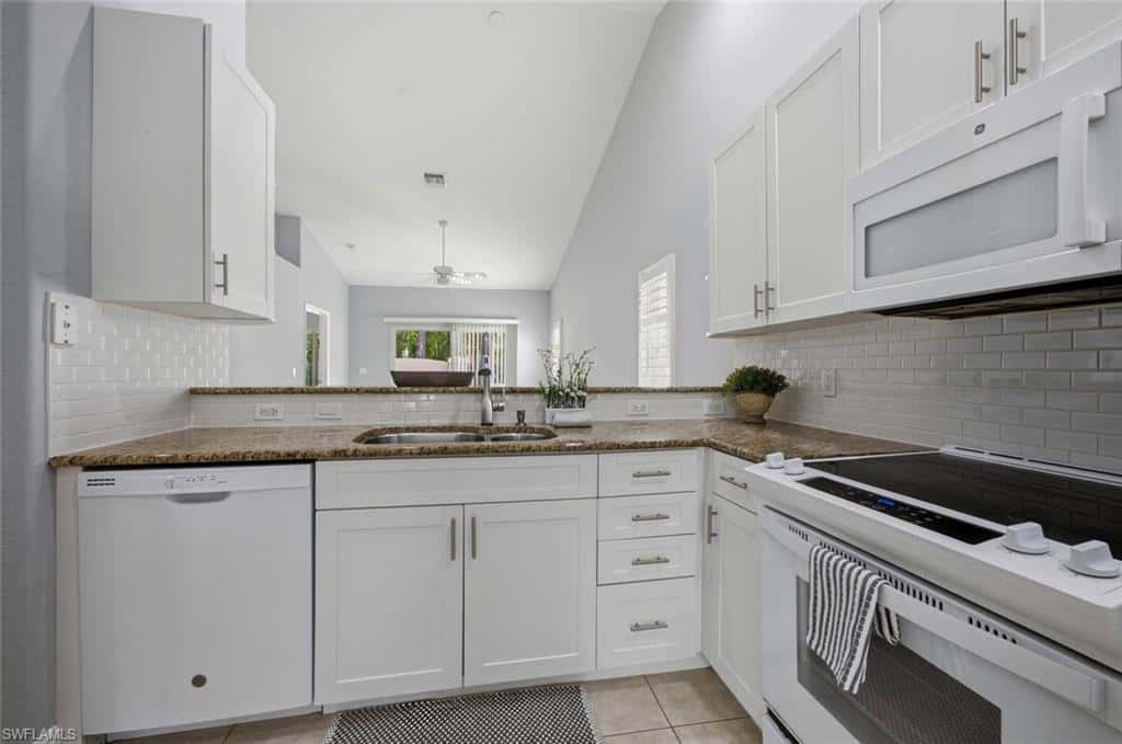 3505 Avion Woods Ct #904, Naples, photo 9