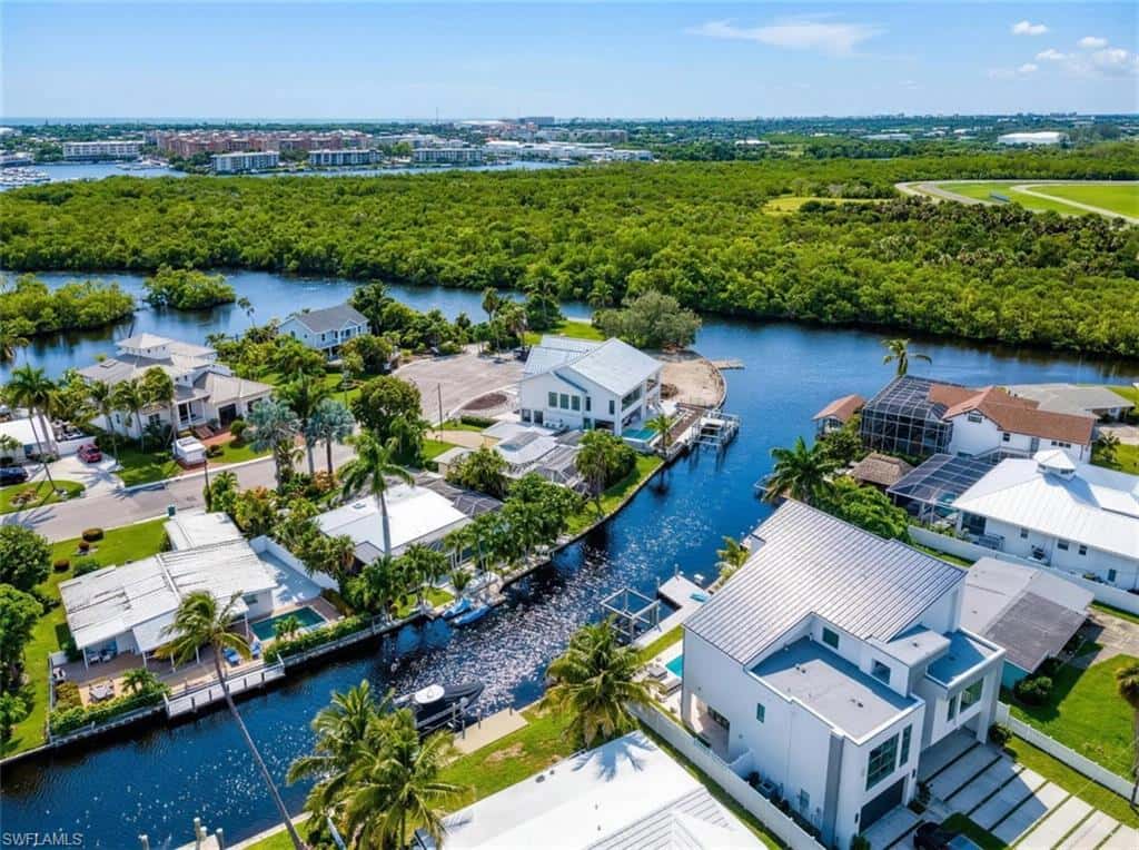 1765 Harbor Ln, Naples, photo 5