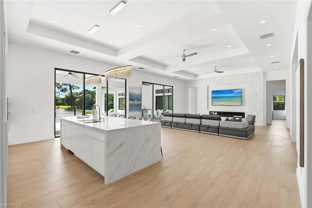 6590 Trail Blvd, Naples, photo 10