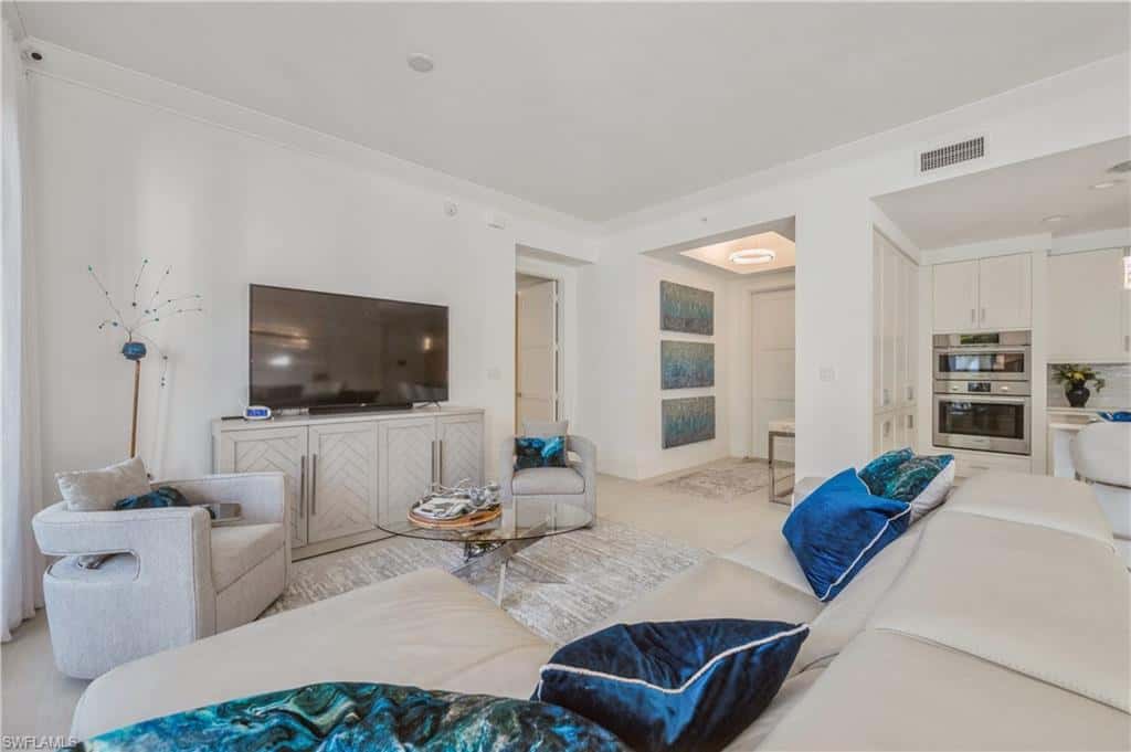 1135 3rd Ave #304, Naples, photo 5