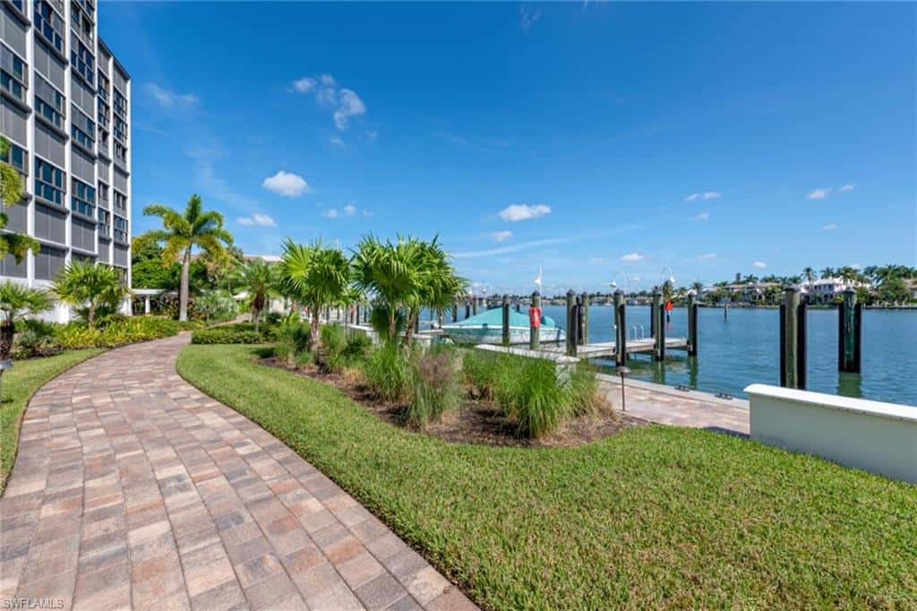2310 Gulf Shore Blvd #112, Naples, photo 31