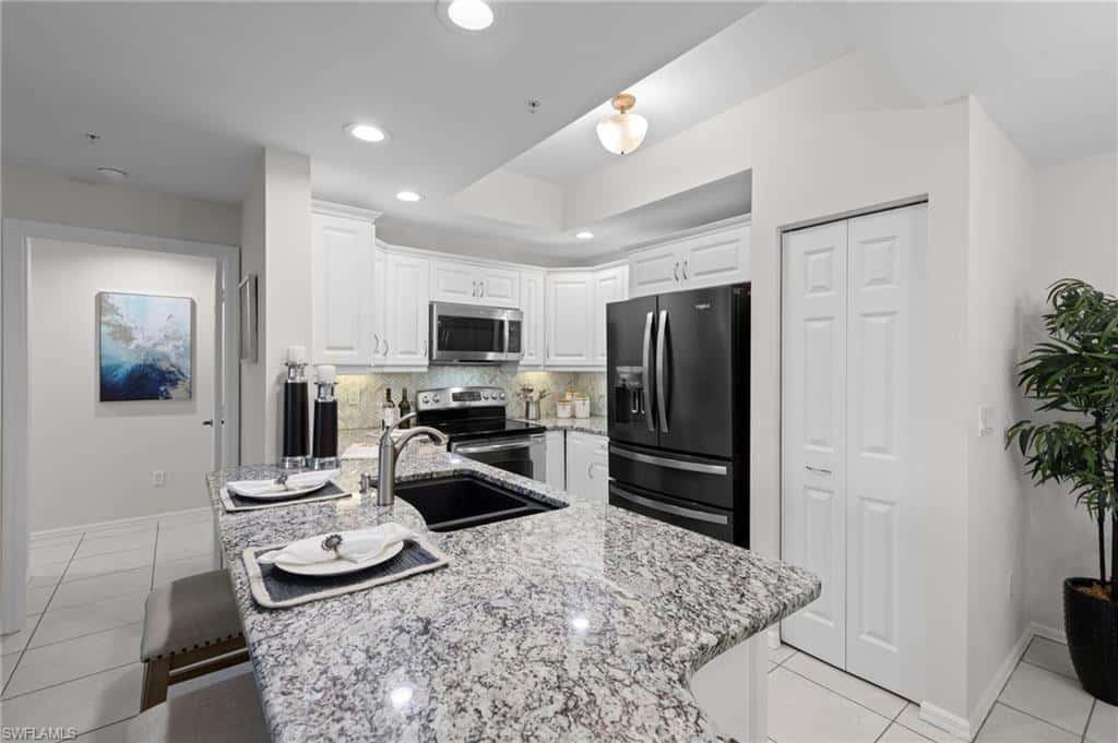1001 Arbor Lake Dr #606, Naples, photo 10