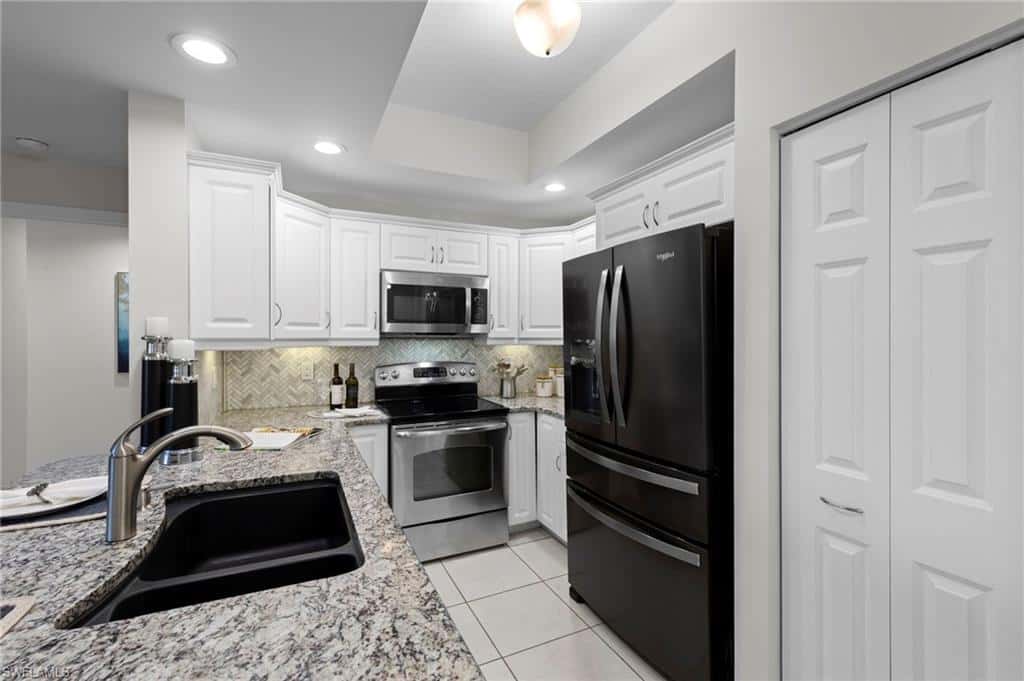 1001 Arbor Lake Dr #606, Naples, photo 11
