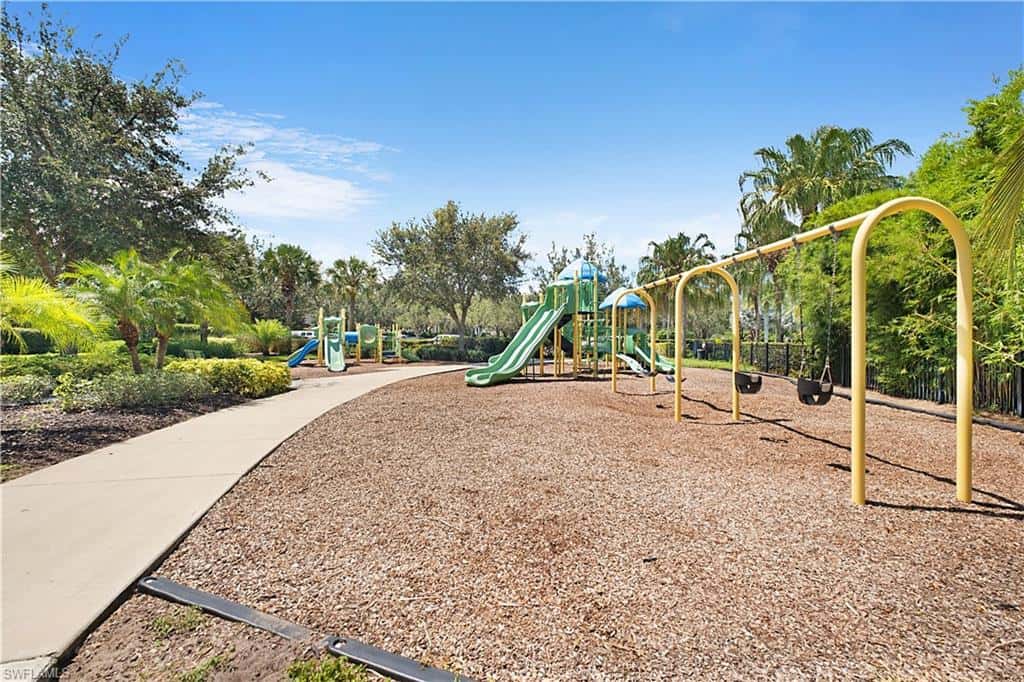 2034 Tamarron Ln, Naples, photo 36