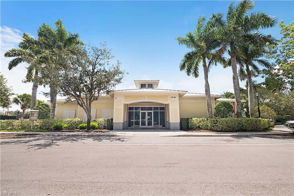 2034 Tamarron Ln, Naples, photo 39