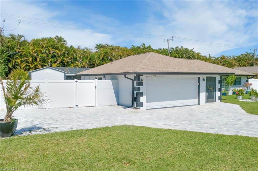 1089 Town And River Dr, Fort Myers, photo 25