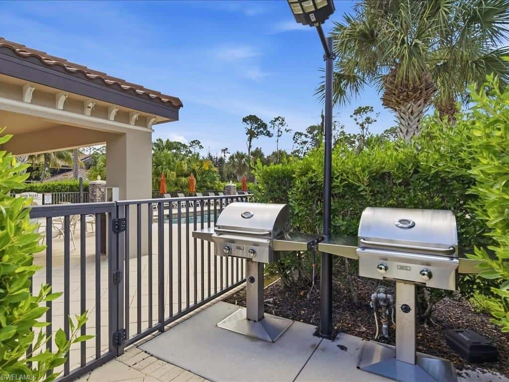 9840 Venezia Cir #815, Naples, photo 26