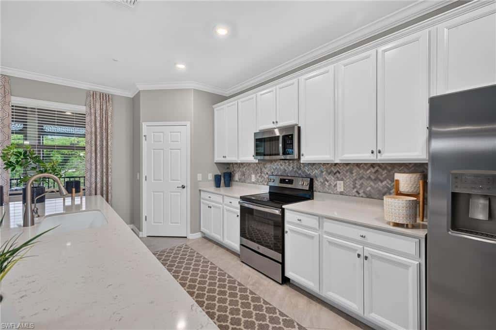 12015 Hawthorn Lake Dr #202, Fort Myers, photo 9