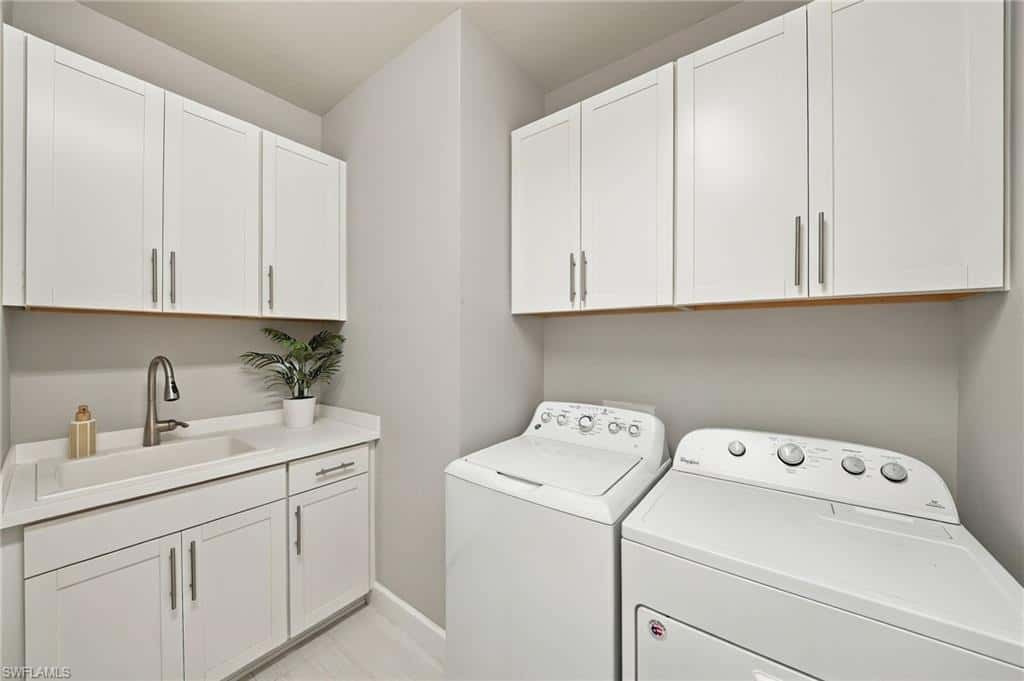 7564 Winding Cypress Dr, Naples, photo 43