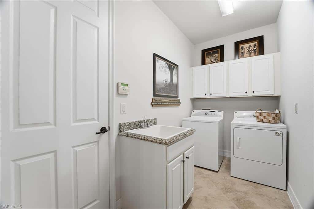2906 Aviamar Cir, Naples, photo 27
