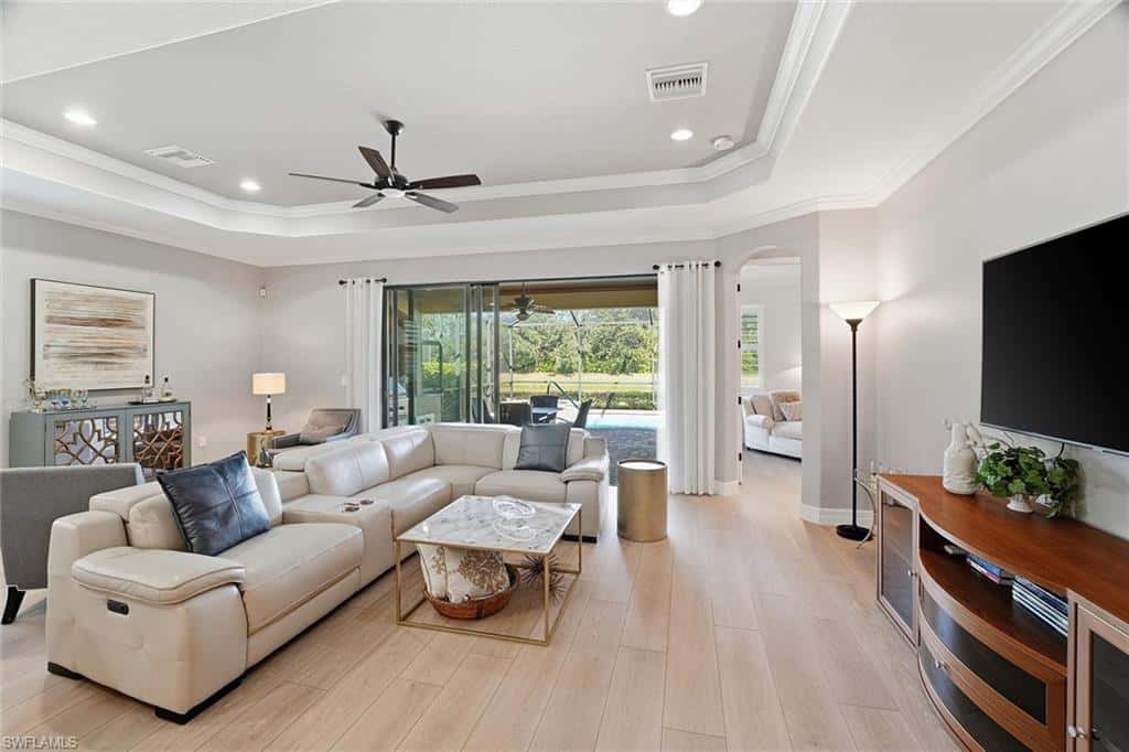 2906 Aviamar Cir, Naples, photo 12