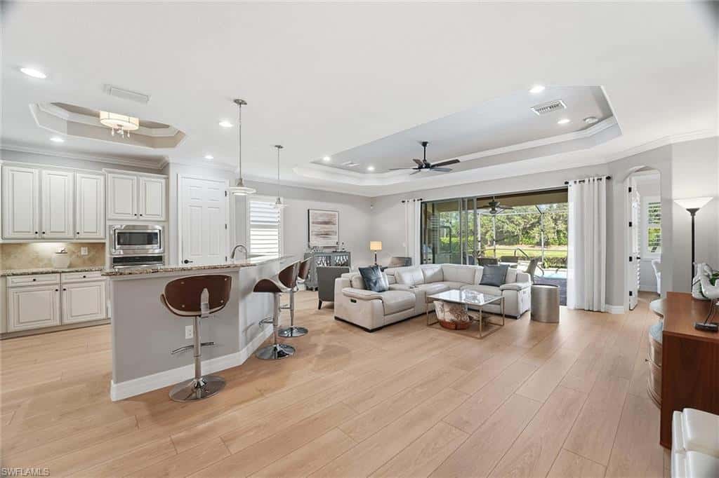 2906 Aviamar Cir, Naples, photo 7