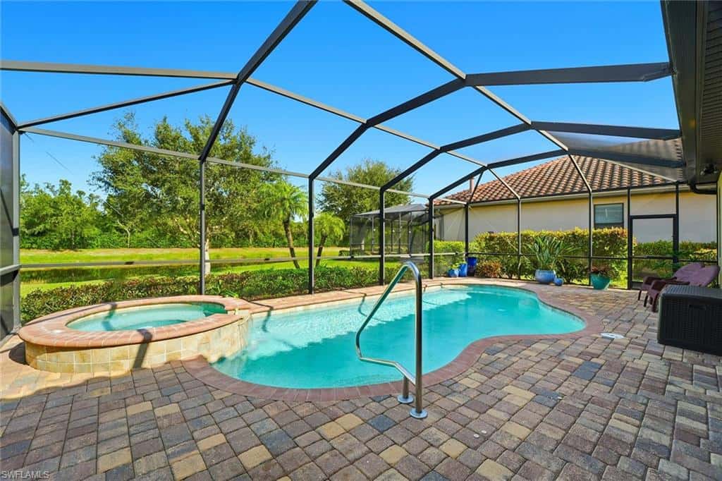 2906 Aviamar Cir, Naples, photo 32