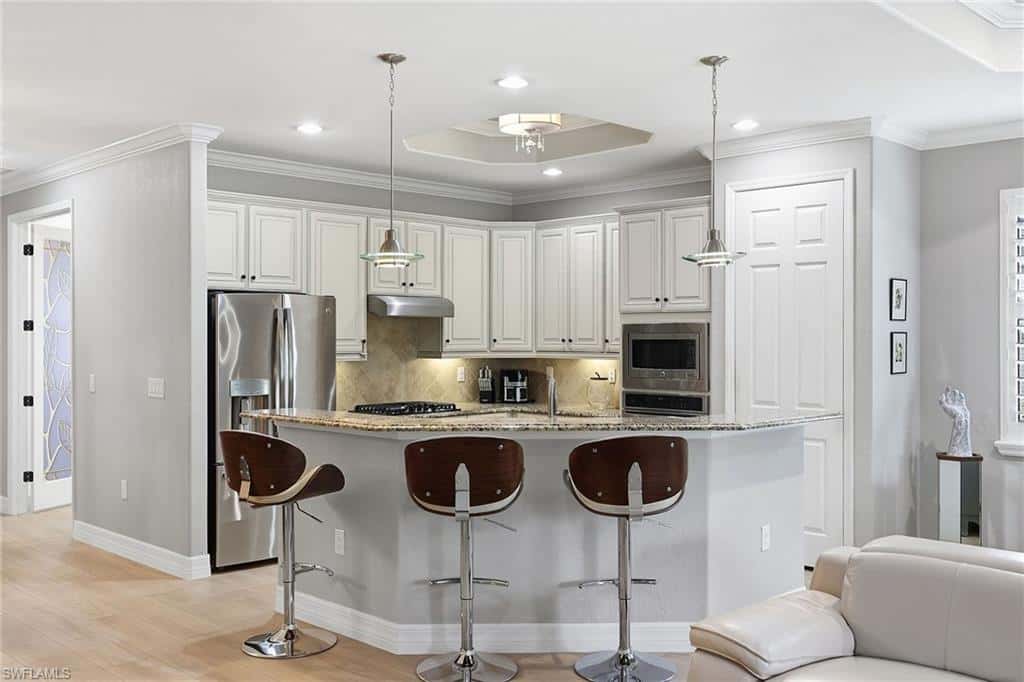 2906 Aviamar Cir, Naples, photo 9