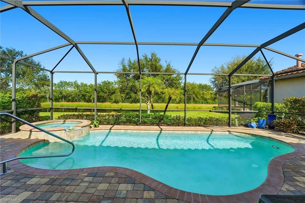 2906 Aviamar Cir, Naples, photo 33
