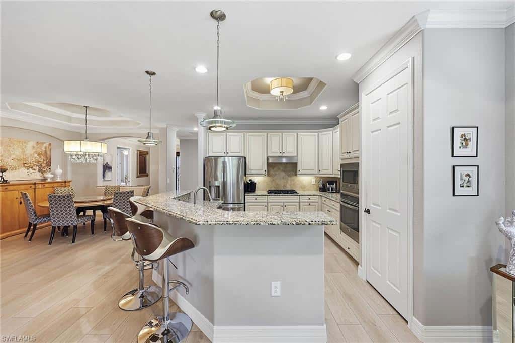 2906 Aviamar Cir, Naples, photo 11