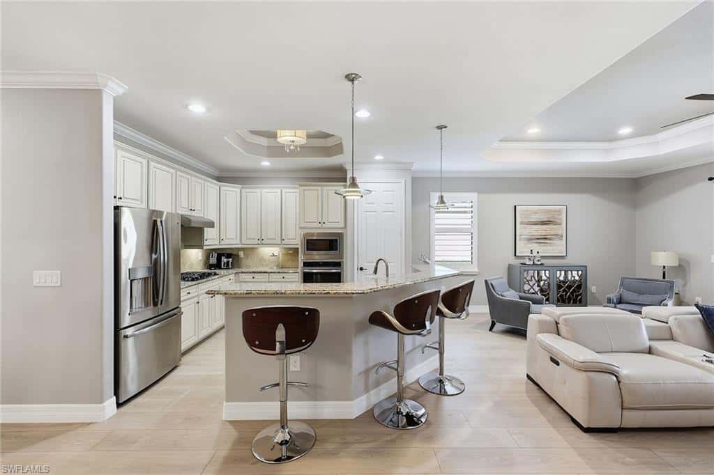 2906 Aviamar Cir, Naples, photo 8