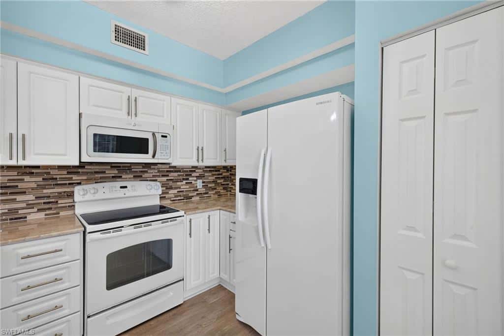 1225 Reserve Way #203, Naples, photo 4
