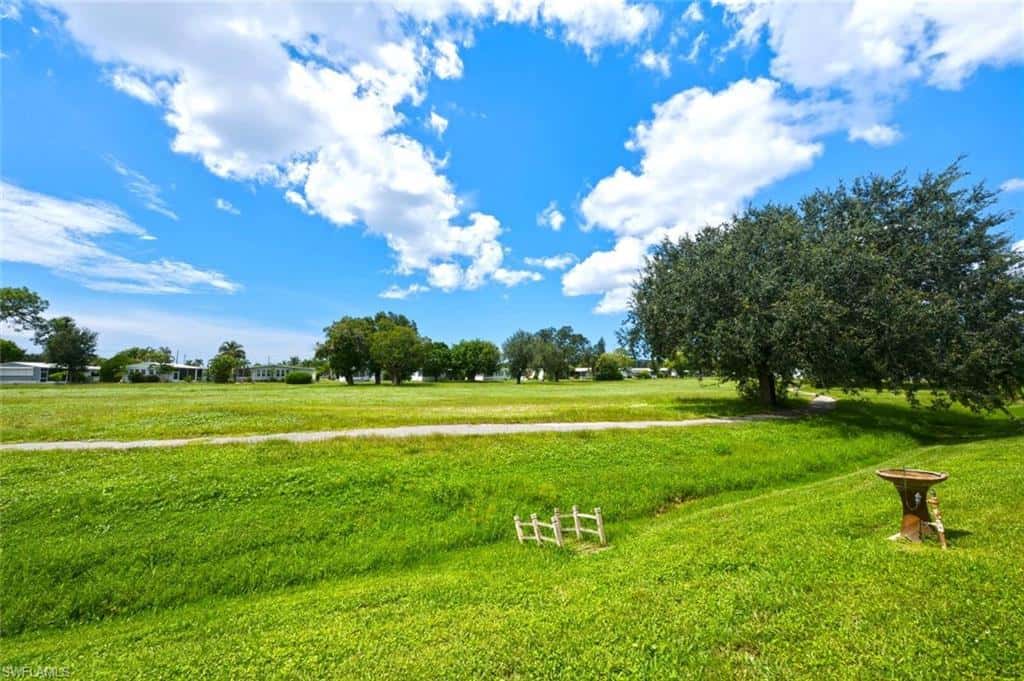 561 Charlemagne Blvd, Naples, photo 32