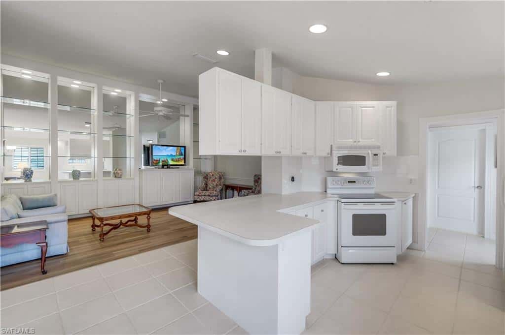 4892 Lasqueti Way, Naples, photo 12